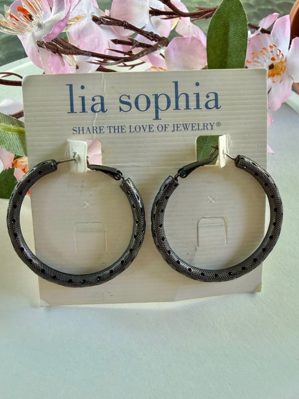 🐼 Lia Sophia Gunmetal Black Textured Hoop Earrings